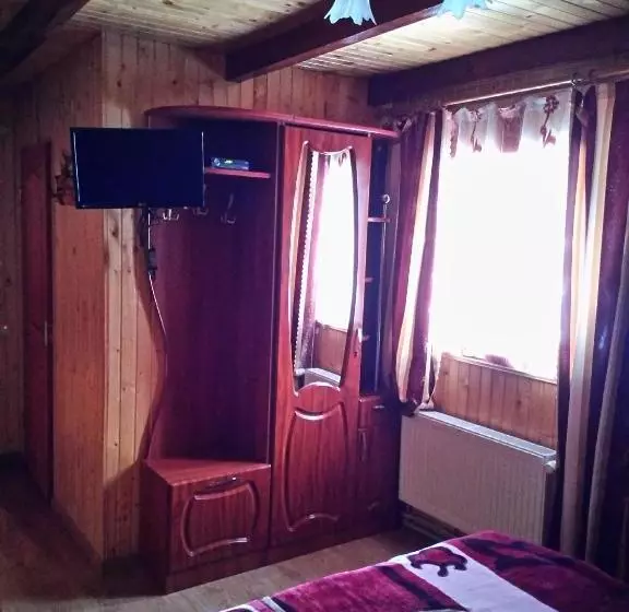 Retkeilymaja U Karoliny
