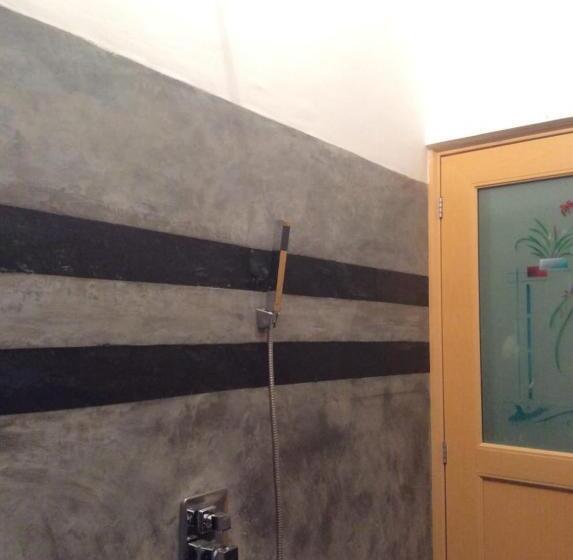 펜션 Baywatch & Jayaweera House