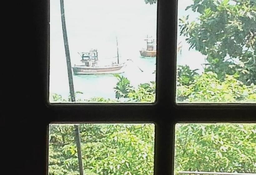 펜션 Baywatch & Jayaweera House