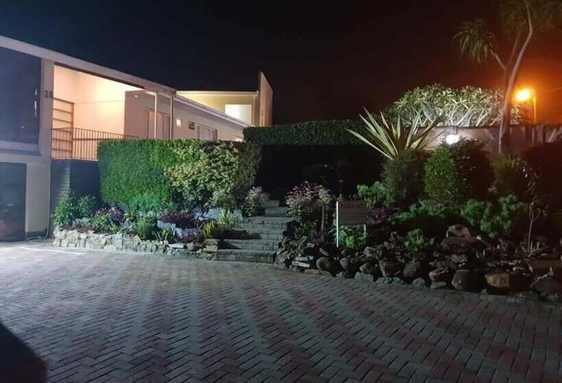 פנסיון Blessed Corner Guest House