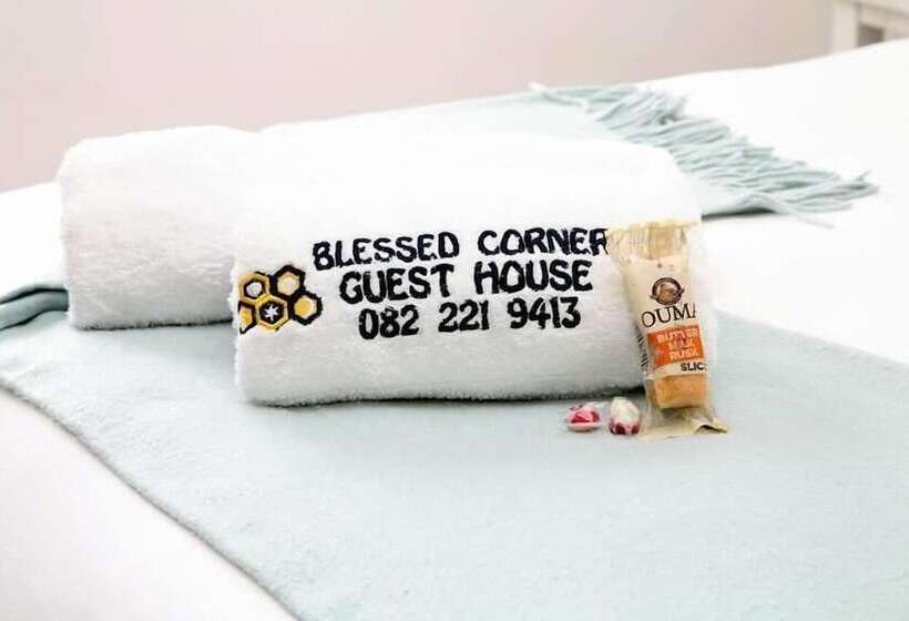 פנסיון Blessed Corner Guest House