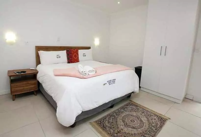 پانسیون Blessed Corner Guest House