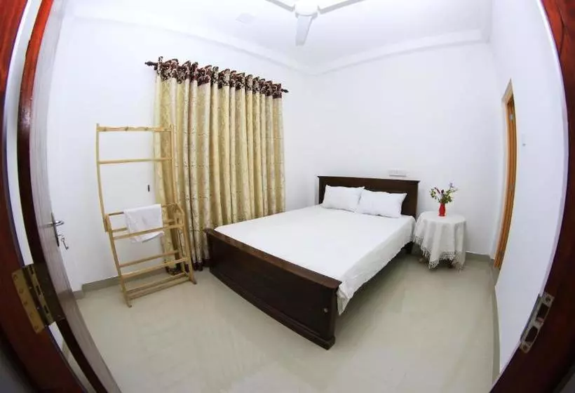 پانسیون Hansi Resort Mirissa