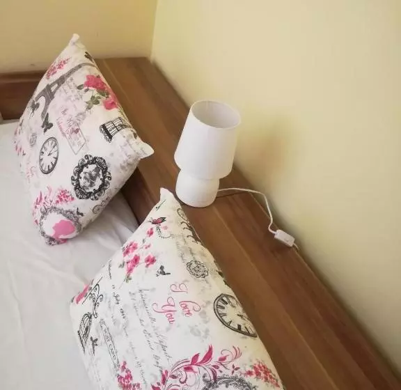 ペンション Like Home Guest Rooms