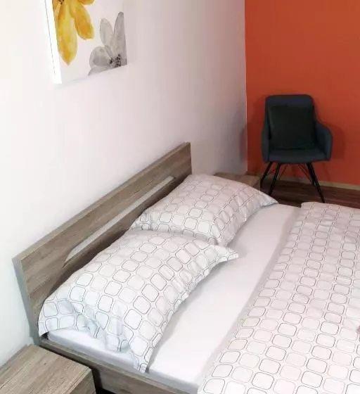 Majatalo Guest House Vila Pod Lesom