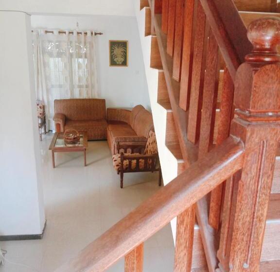 بنسيون Romaclan Villa