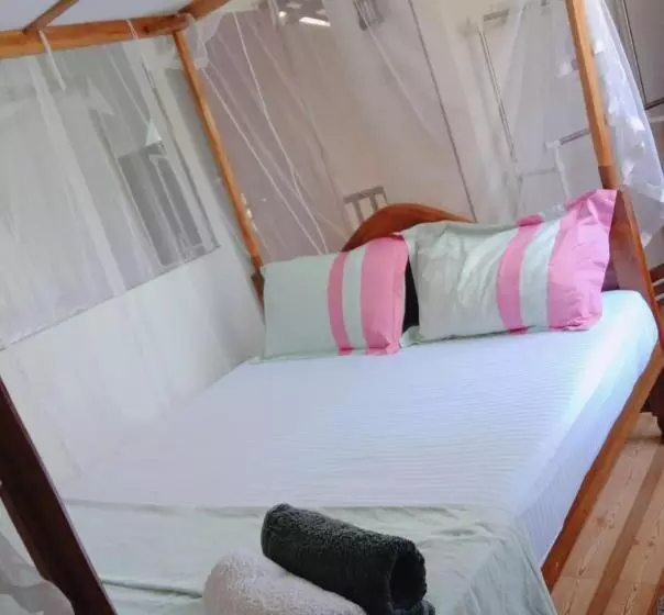 ペンション Romaclan Villa