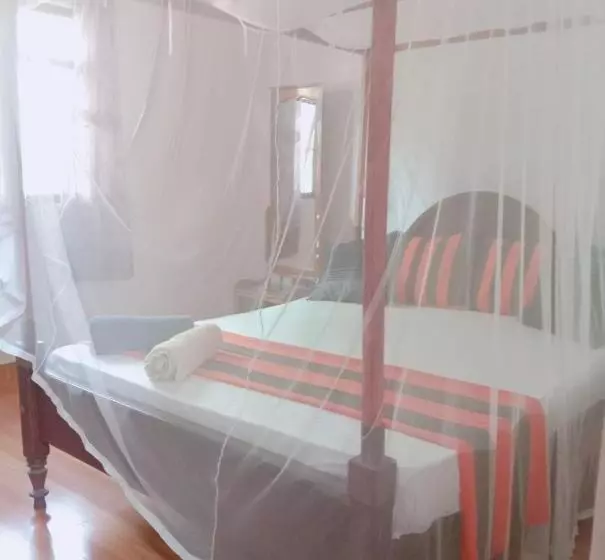 ペンション Romaclan Villa