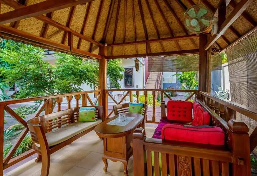 ペンション Whiterose Guesthouse