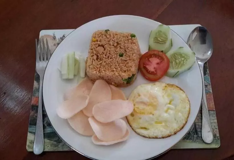 ペンション Whiterose Guesthouse