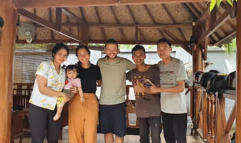 ペンション Whiterose Guesthouse