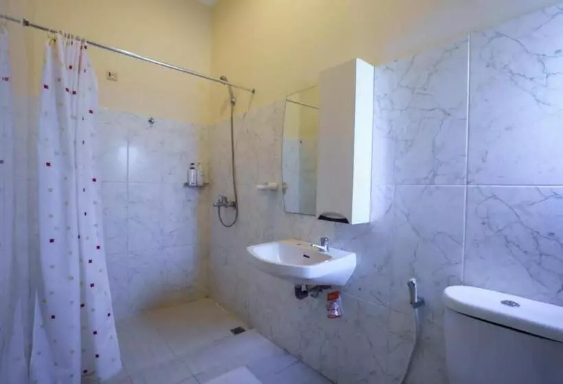 ペンション Whiterose Guesthouse