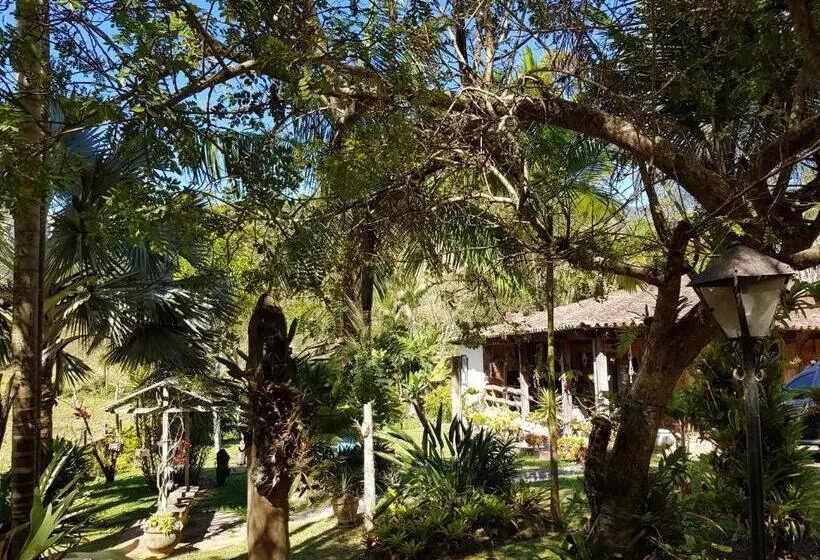 Retkeilymaja Pousada Madalena