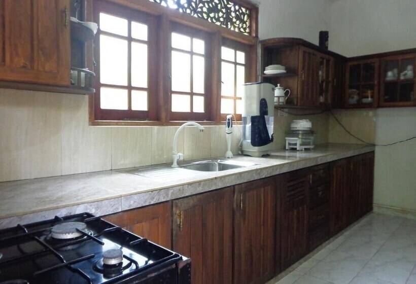 Pensionat Dini Galle