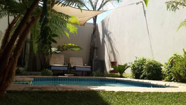 פנסיון Eagle Rock Executive Guest House