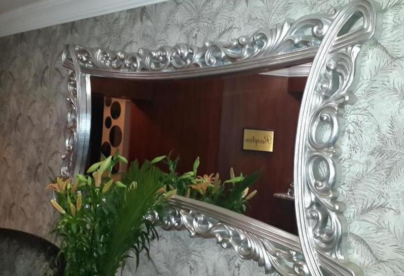 פנסיון Eagle Rock Executive Guest House