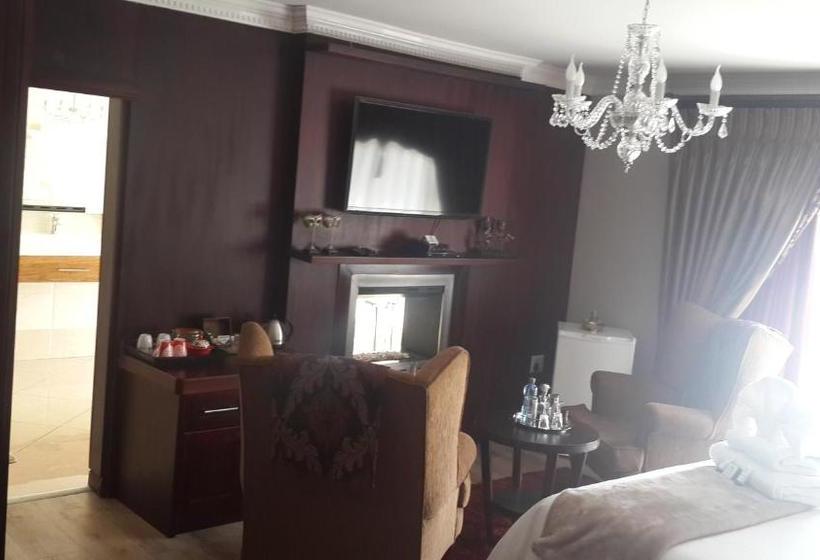 פנסיון Eagle Rock Executive Guest House