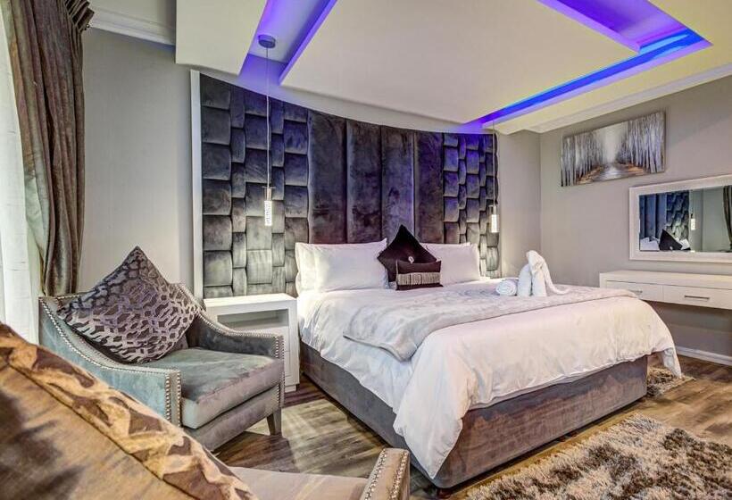 פנסיון Eagle Rock Executive Guest House