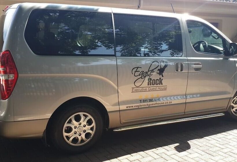 פנסיון Eagle Rock Executive Guest House