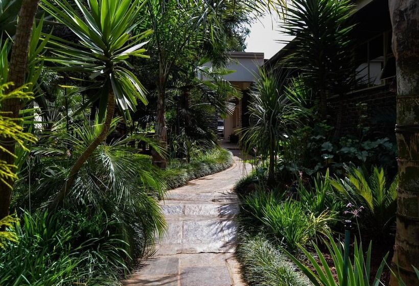 פנסיון Eagle Rock Executive Guest House