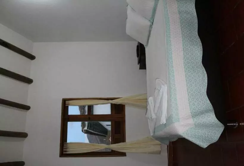 ペンション Hostal El Pino