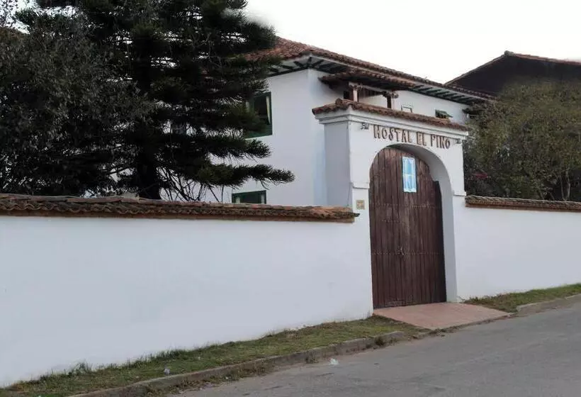 ペンション Hostal El Pino