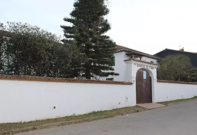 ペンション Hostal El Pino