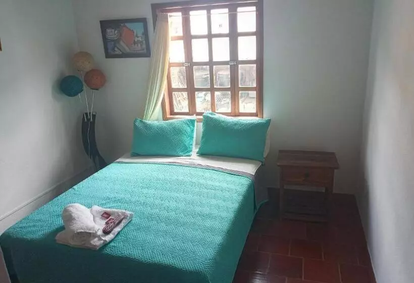 ペンション Hostal El Pino