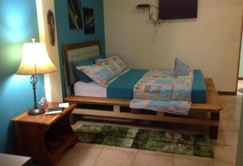 ペンション La Terraza Verde