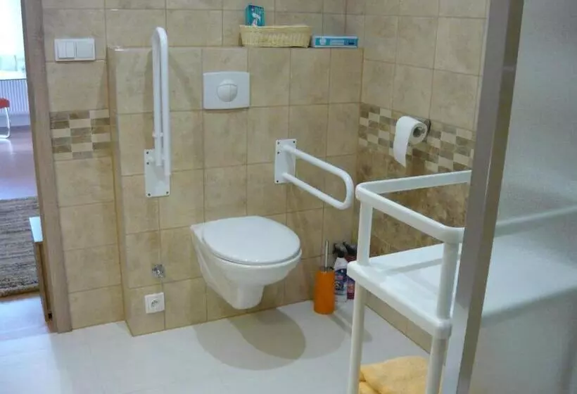 Majatalo Apartments   Penzion Lena