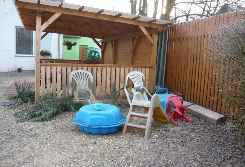 Panzió Apartments Penzion Lena