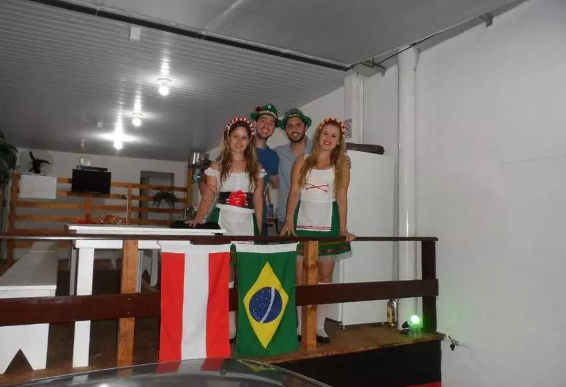 Majatalo Austria Hostel & Pousada