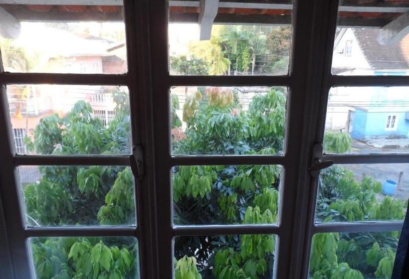 ペンション Austria Hostel & Pousada