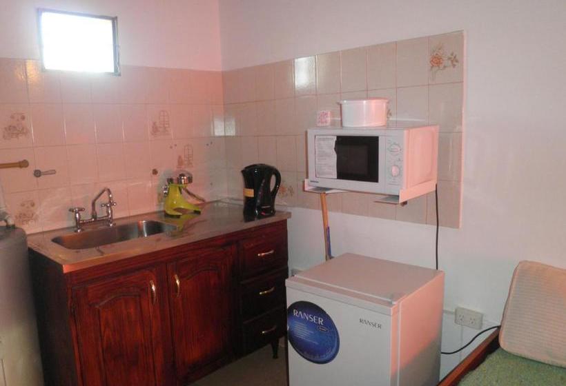 هاستل Y Cabañas Las Marías