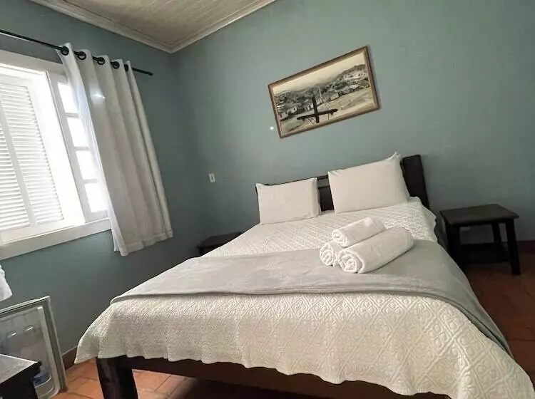 Retkeilymaja Pousada Provincia