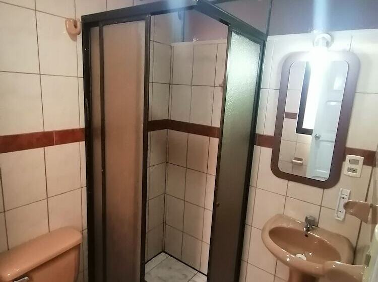 پانسیون Rixaa Hotels