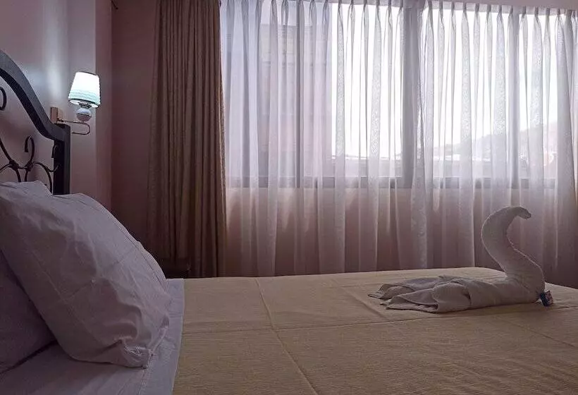 پانسیون Rixaa Hotels