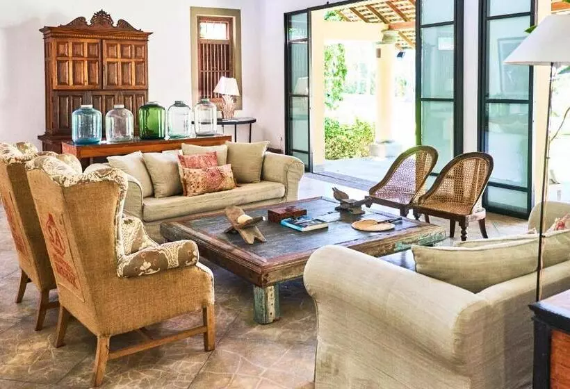 ペンション Samadara Estate, Midigama