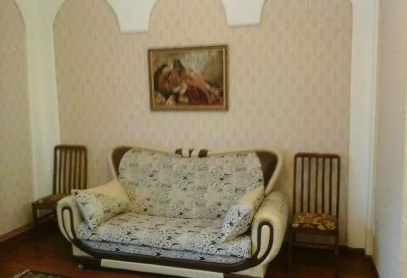 هتل Rosa Roze Luxe House