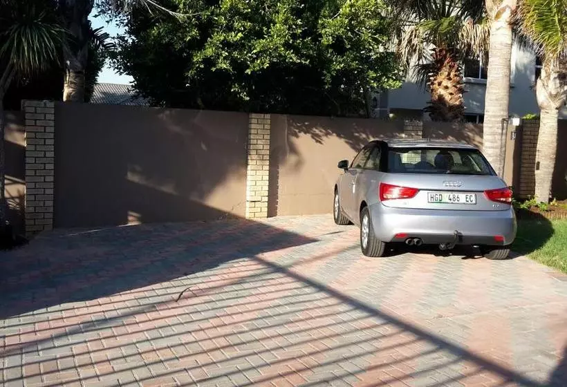 Majatalo Abby's Guesthouse