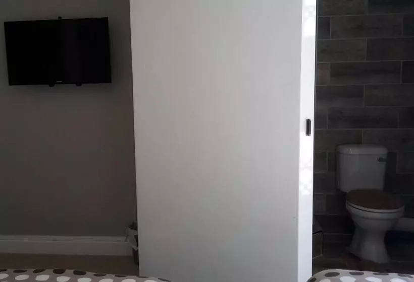 Majatalo Abby's Guesthouse