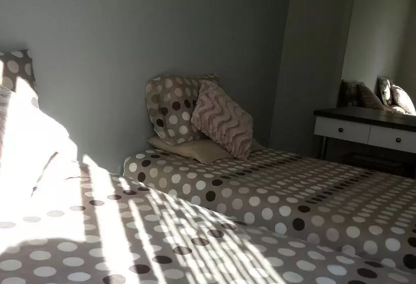 Majatalo Abby's Guesthouse