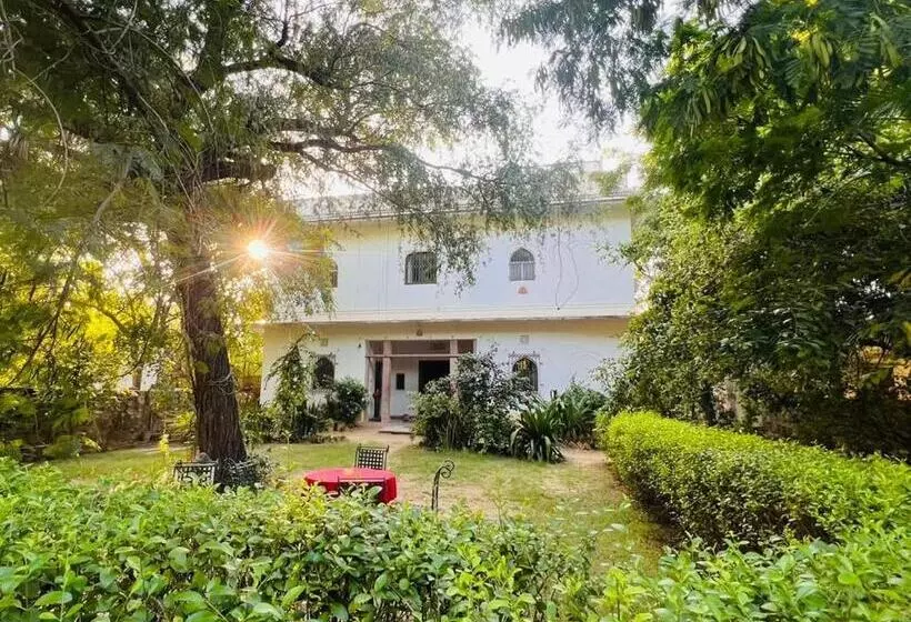 ペンション Kawa Guest House