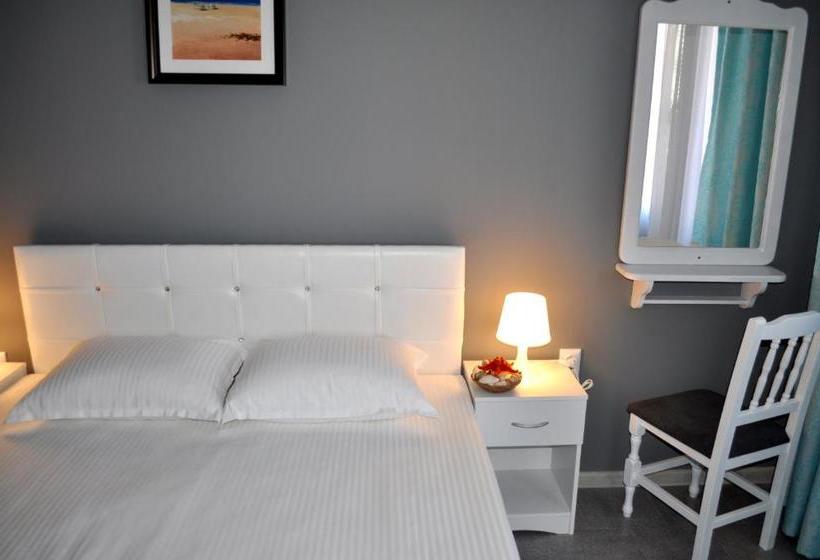 פנסיון La Kameya