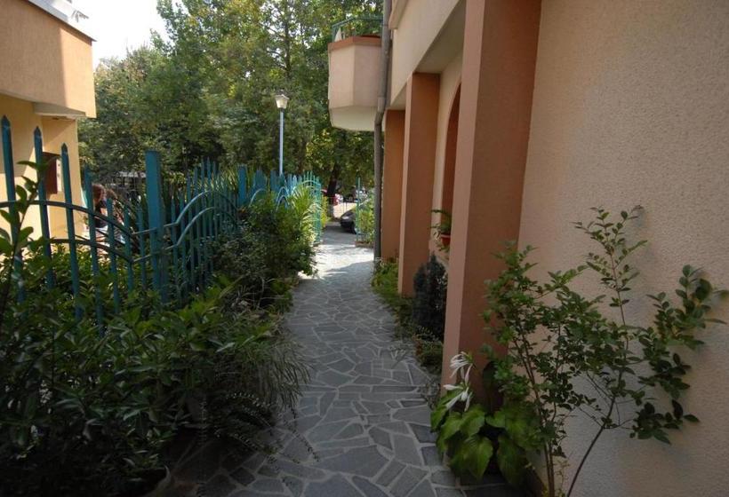 פנסיון La Kameya