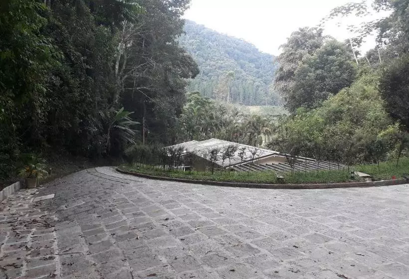 ペンション Pousada Pelajo