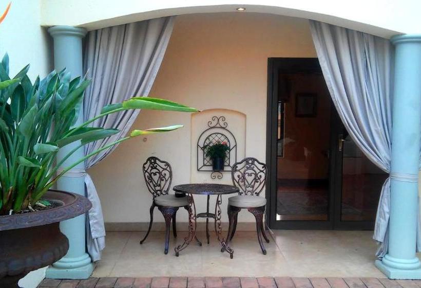 بنسيون The Blue Crane Villa