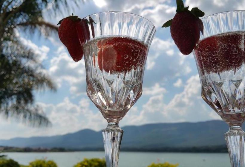 بنسيون The Blue Crane Villa