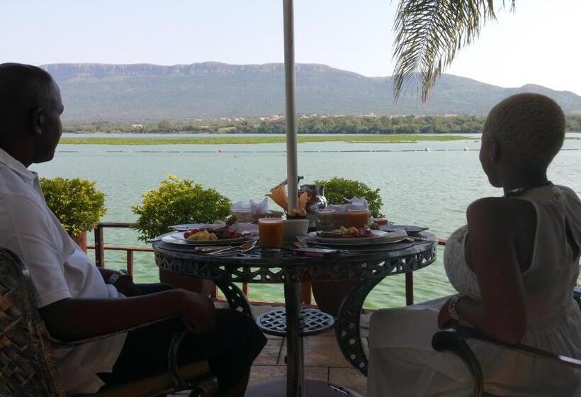 بنسيون The Blue Crane Villa