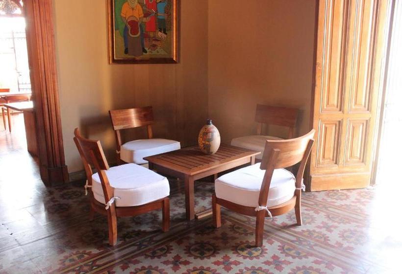 هاستل Backpackers Inn